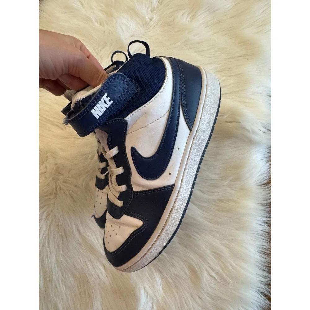 Nike‎ navy mid top size 3Y